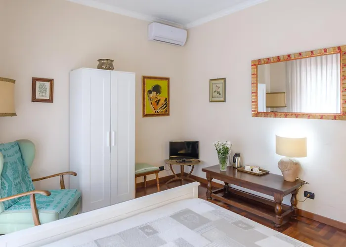Casa de hóspedes Elegant White -