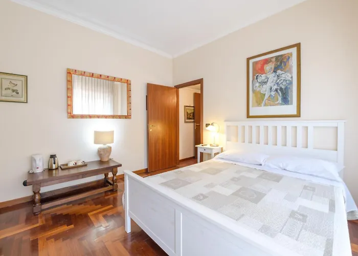 Casa de hóspedes Elegant White - *